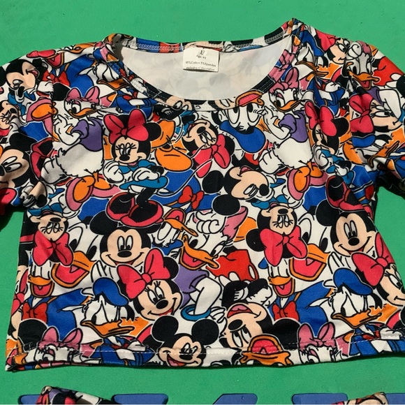 Size 4T Classic Disney Character Knit Crop-Top and Matching Skort - Like New - Picture 2 of 4